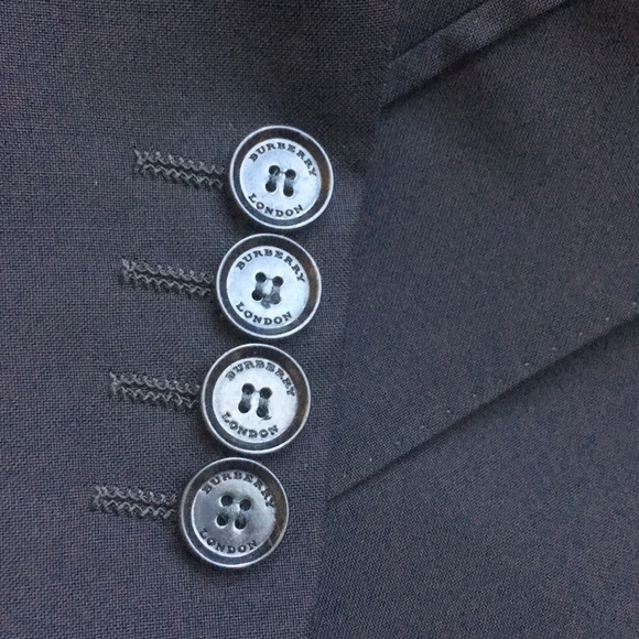 ❌SOLD❌Burberry black blazer - Picture 3 of 8